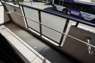 【バルコニー】