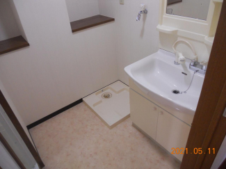 豊岡市日高町岩中のマンションの画像