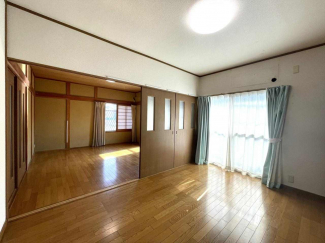 1F6帖洋室　平成15年にフローリング張替済