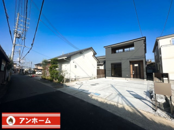 前面道路含む現地写真です