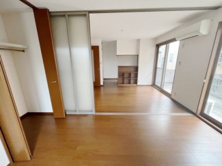 【居間・リビング】