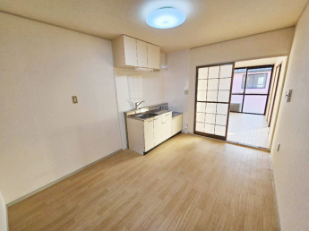 【居間・リビング】