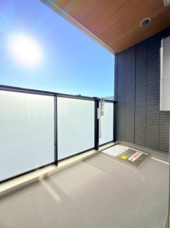 【バルコニー】