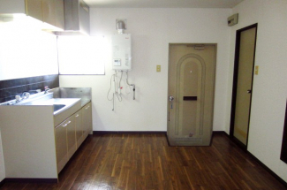 【居間・リビング】