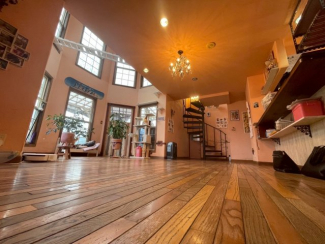 【居間・リビング】