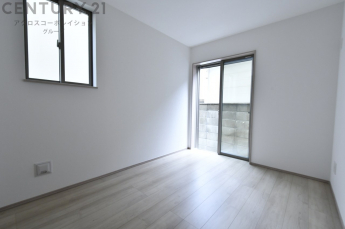 創造性や成長を促す遊びの空間を提供。学習や趣味に集中できる環境を整えます。個別のプライベートスペースは自己表現と自立心を育み、心地よい睡眠環境を整えリラックスできる場所を提供。