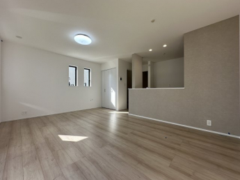 【居間・リビング】