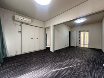 【居間・リビング】