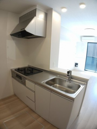 コンパクトなキッチンで掃除もラクラク