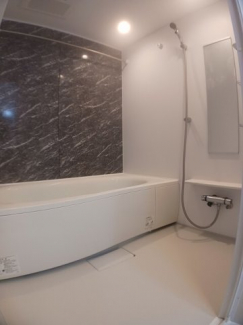 日々の疲れを癒すお風呂付です