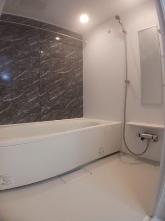 日々の疲れを癒すお風呂付です