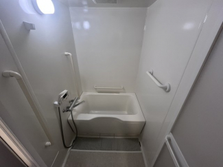 コンパクトで使いやすいお風呂です