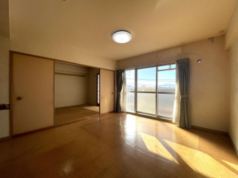 南側に面しているため陽当たり良好です