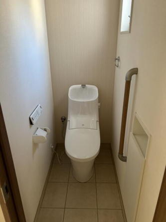 立ち座りの足腰にかかる負担にも配慮あり