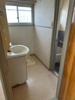 伊予郡松前町筒井中古住宅の画像