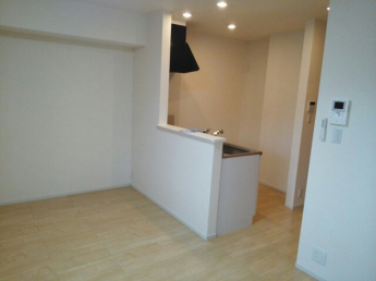 こちらのリビングで趣味の時間をお楽しみください