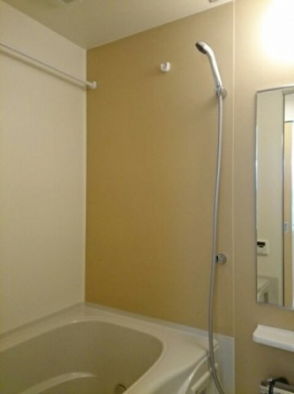 ゆったり過ごせるお風呂です