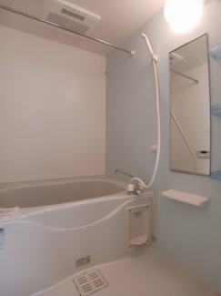 ゆったり過ごせるお風呂です