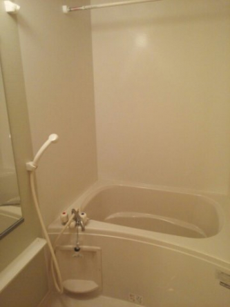 落ち着いた空間のお風呂です