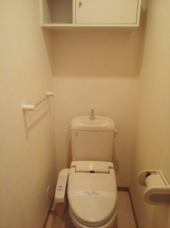 シンプルで使いやすいトイレです