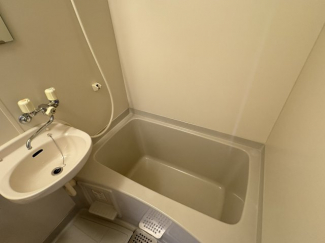 ゆったり過ごせるお風呂です