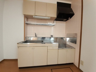 コンパクトなキッチンで掃除もラクラク