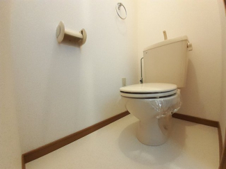 コンパクトで使いやすいトイレです