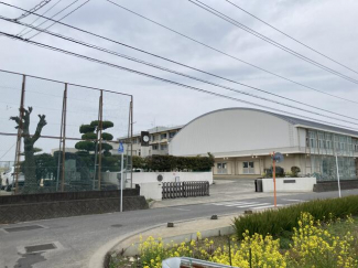 松山市立久米中学校まで2791m