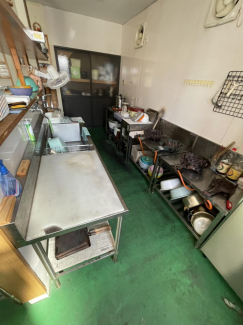 伊予市下吾川の店付住宅の画像