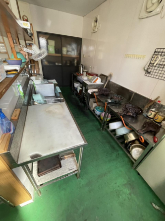 伊予市下吾川の店付住宅の画像