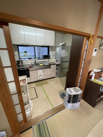 伊予市下吾川の店付住宅の画像