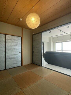 和室からも海を眺められます