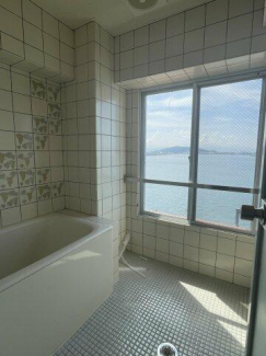 浴室からも海を眺められます。