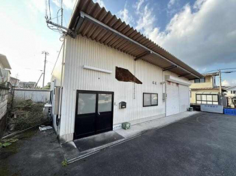 新居浜市萩生の倉庫の画像