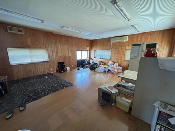 新居浜市萩生の倉庫の画像