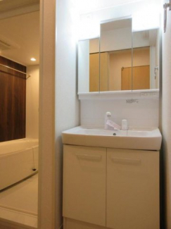 広い洗面スペース