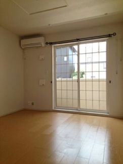 こちらの居間で趣味の時間をお楽しみください