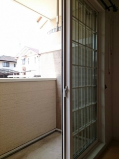 広々としたバルコニーです