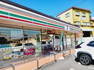 セブンイレブン立花１丁目店様まで300m