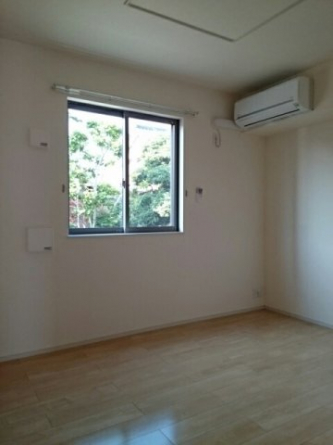 明るい色調の室内です