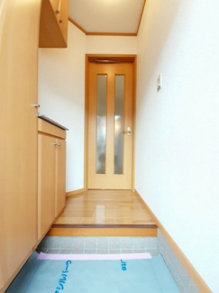 明るい玄関です