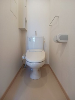 ゆったりとした空間のトイレです