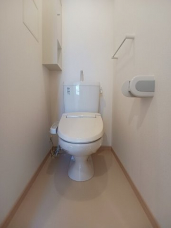 ゆったりとした空間のトイレです