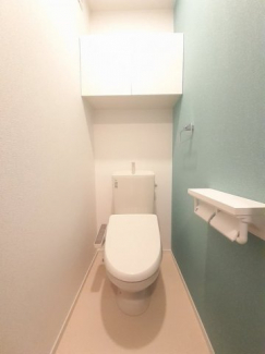 コンパクトで使いやすいトイレです