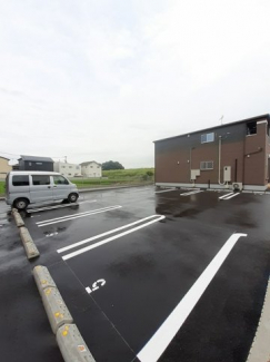 駐車場に車を止められます