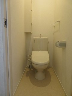清潔感のあるトイレです