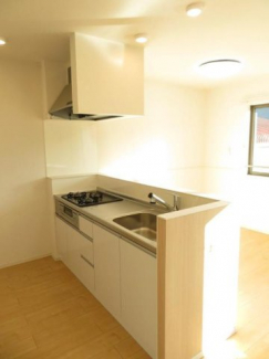 コンパクトなキッチンで掃除もラクラク