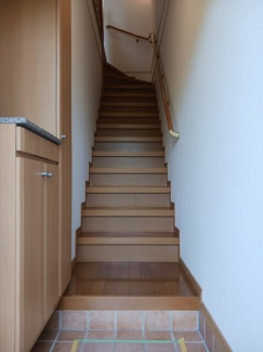 収納もある玄関です