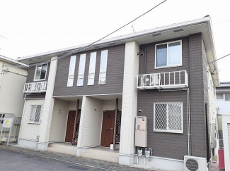 落ち着いた雰囲気の外観です