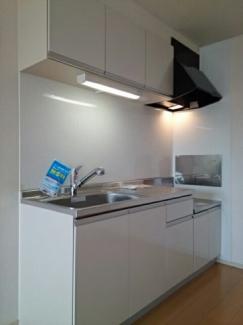 コンパクトなキッチンで掃除もラクラク